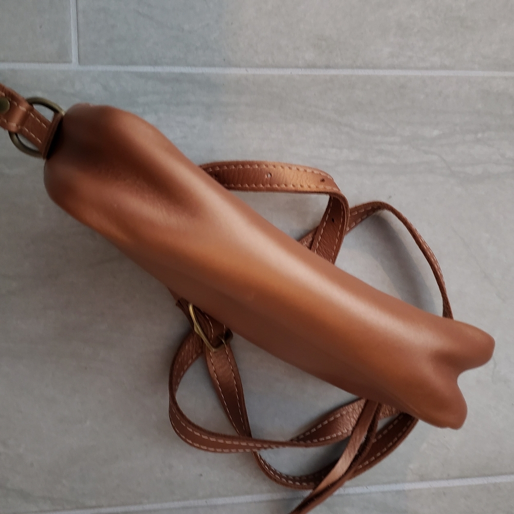 Portland Leather Camera Bag - Picture 6 of 10